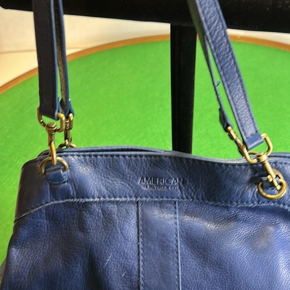 AMERICAN LEATHER CO BLUE SOFT LEATHER TRIPPLE ENTRY BUCKET SHOULDER BAG - Picture 3 of 16